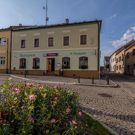 Penzion A Restaurace U Vladare Toužim エクステリア 写真