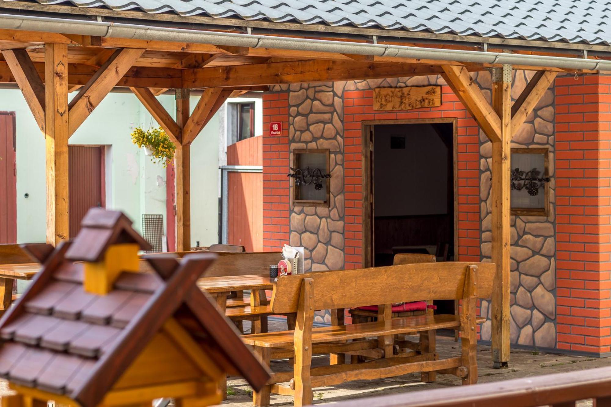 Penzion A Restaurace U Vladare Toužim エクステリア 写真