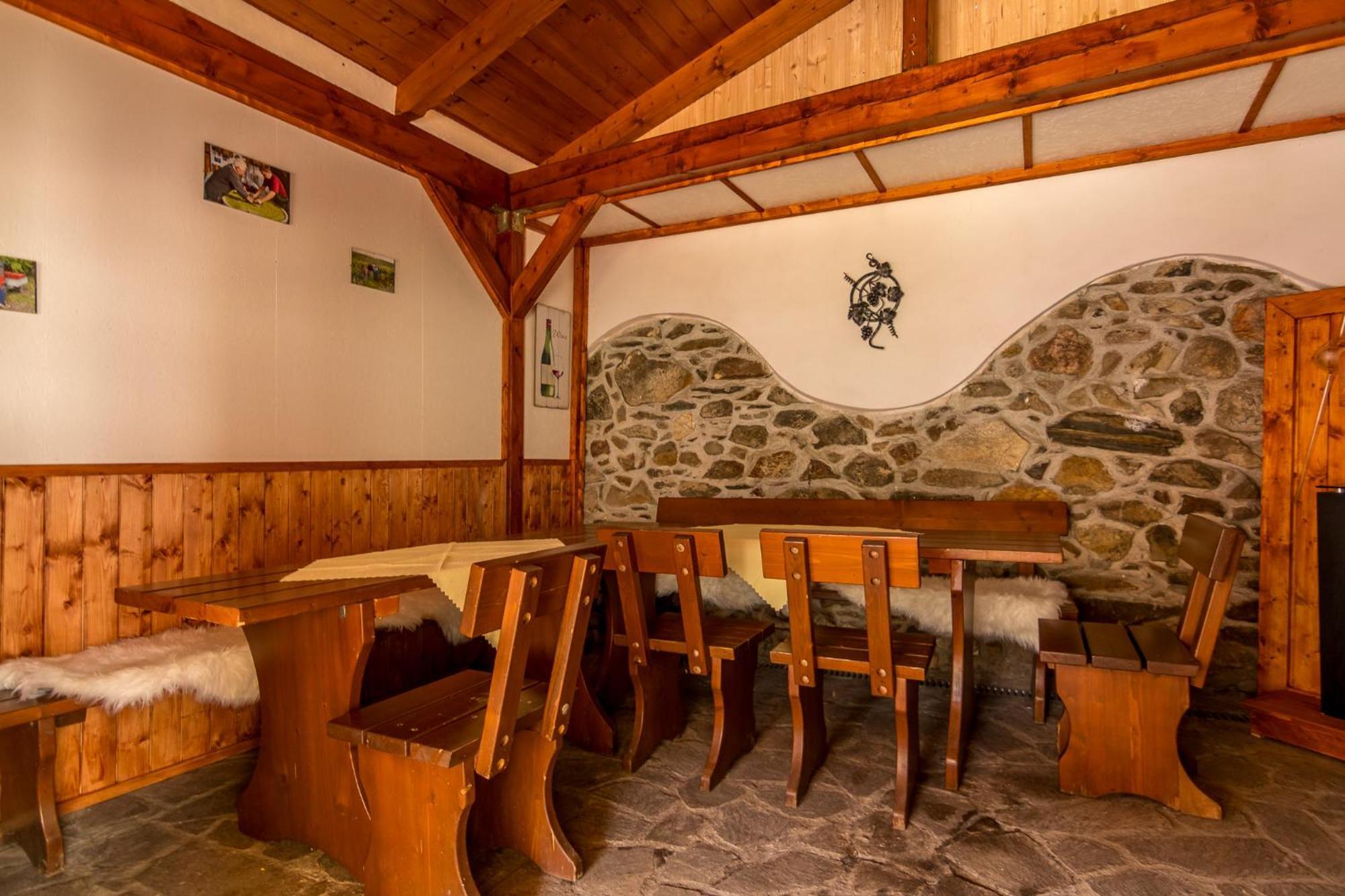 Penzion A Restaurace U Vladare Toužim エクステリア 写真
